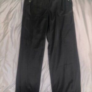Women’s IZOD black‎ cropped stretchy pants 8 NWT